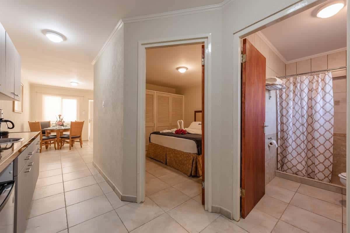 Beautiful 1 Bedroom Apartment In Tanki Leendert — photo 8