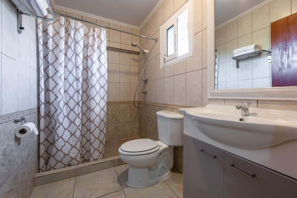 Beautiful 1 Bedroom Apartment In Tanki Leendert — photo 7