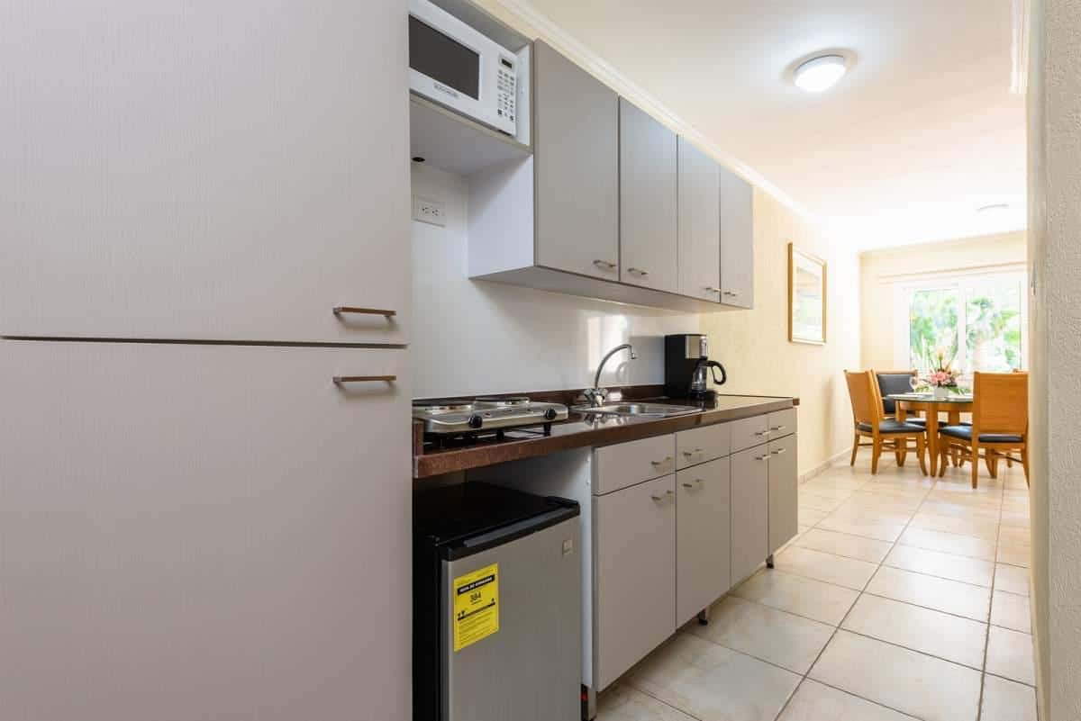 Beautiful 1 Bedroom Apartment In Tanki Leendert — photo 4