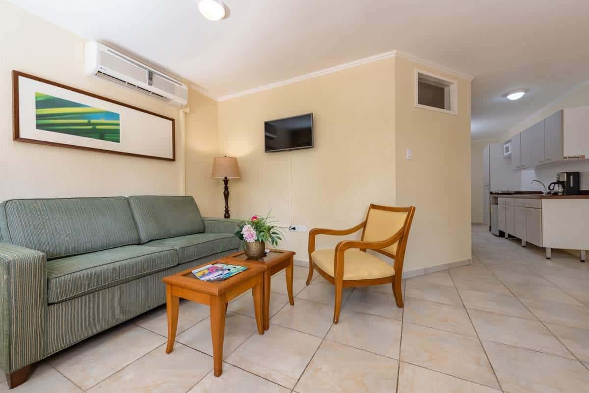 Beautiful 1 Bedroom Apartment In Tanki Leendert — photo 3