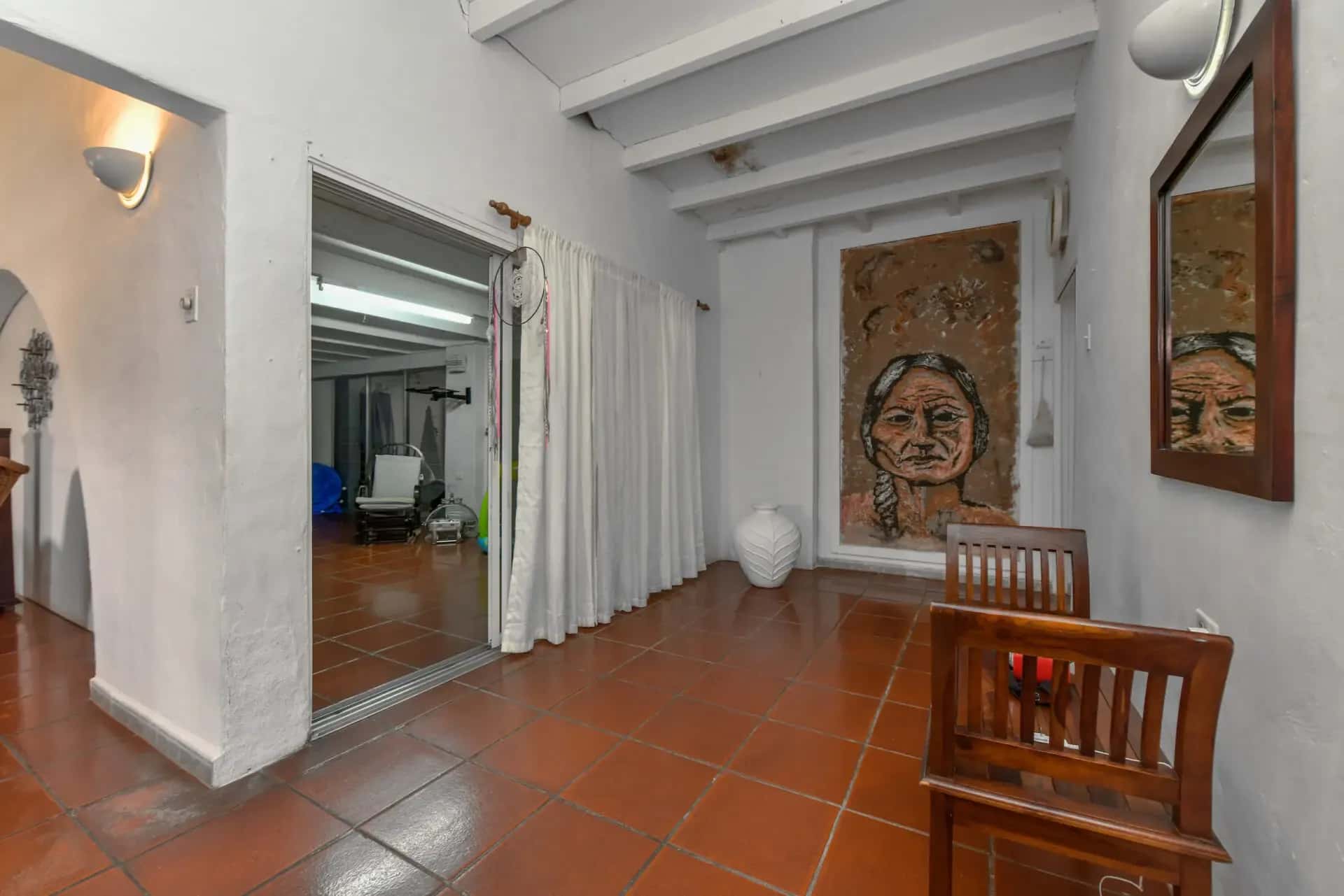 Significant Price Improvement Spacious Villa with Oversized Rooms on Double Lot — photo 2