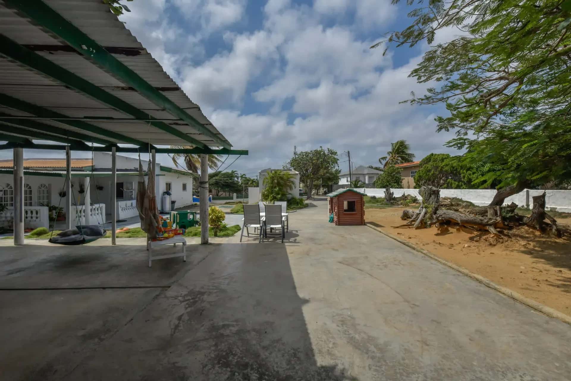 Significant Price Improvement Spacious Villa with Oversized Rooms on Double Lot — photo 21