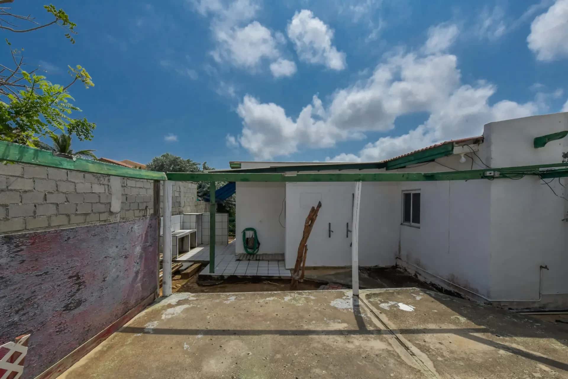 Significant Price Improvement Spacious Villa with Oversized Rooms on Double Lot — photo 22