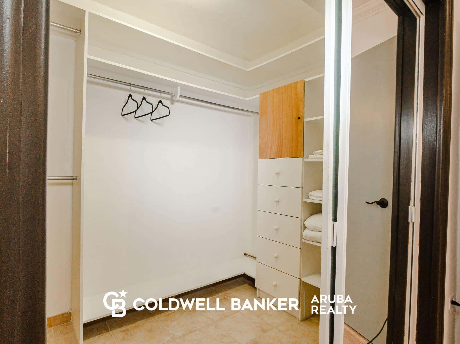 Bubali Villa Fontana # 2: Spacious Family Home for Rent in Prime Location — photo 11