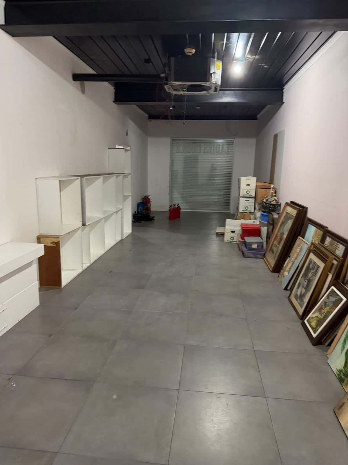 Prime Commercial Space Available for Rent in Oranjestad! — photo 5