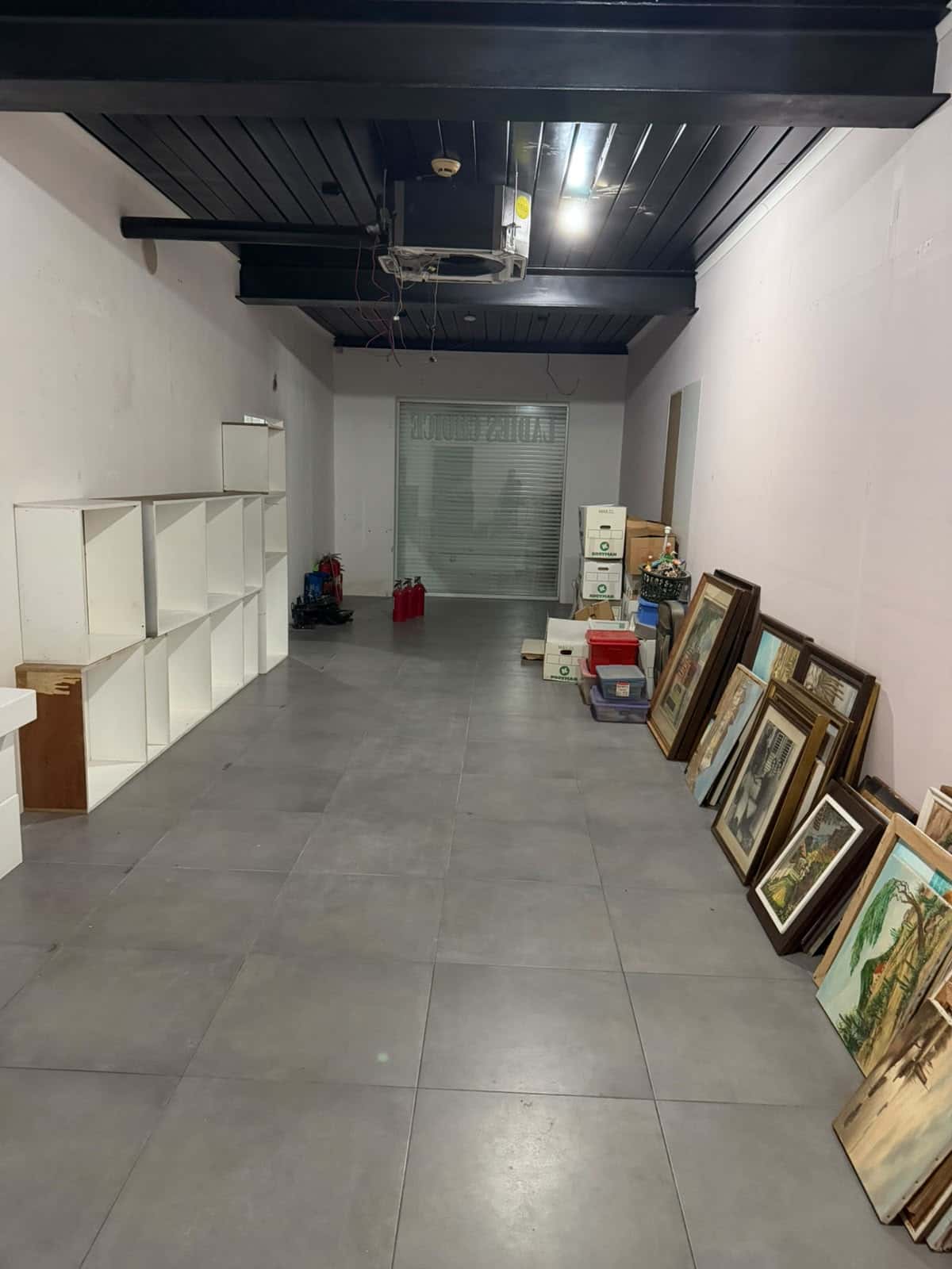 Prime Commercial Space Available for Rent in Oranjestad! — photo 11