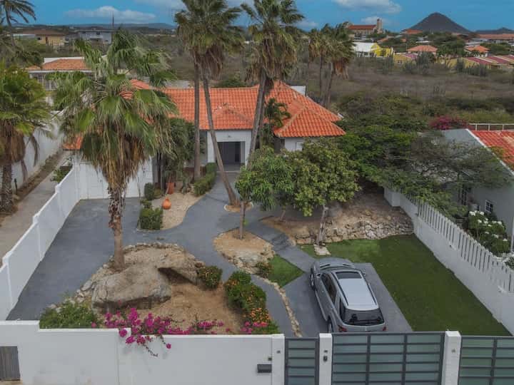 Spacious 5 bedroom Villa Paradera — photo 3