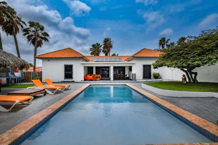 Spacious 5 bedroom Villa Paradera — photo 1