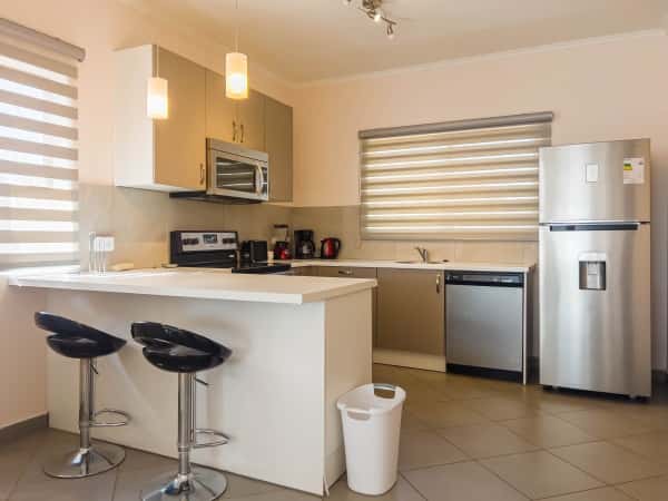 Gold Coast Condo — photo 4