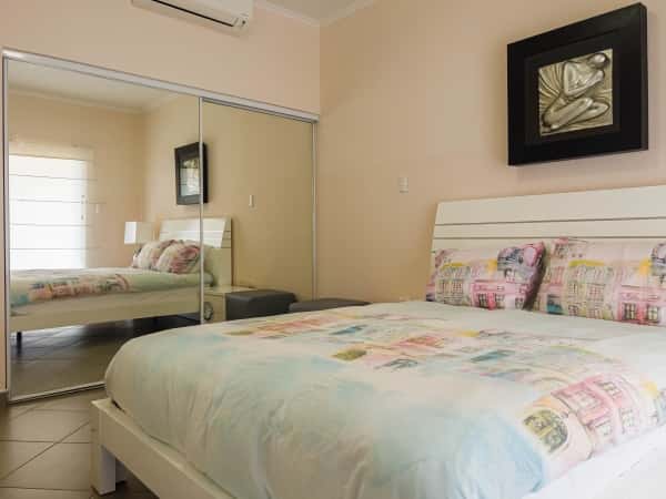 Gold Coast Condo — photo 13