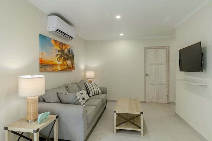 Luxe Condo 3 min to Beach, Summer Side by Bocobay — photo 6