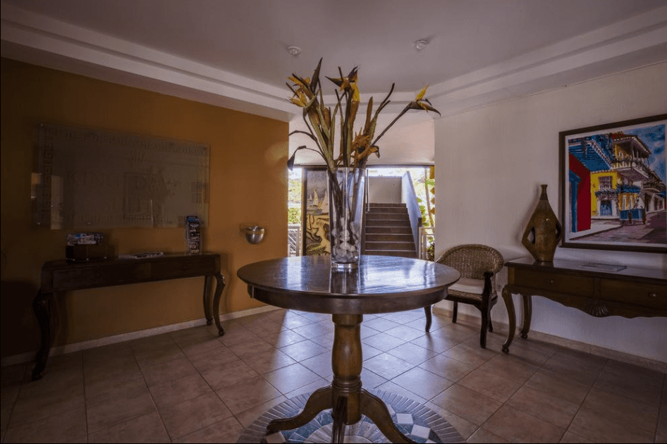 Palm Beach, 2 Bedroom — photo 9