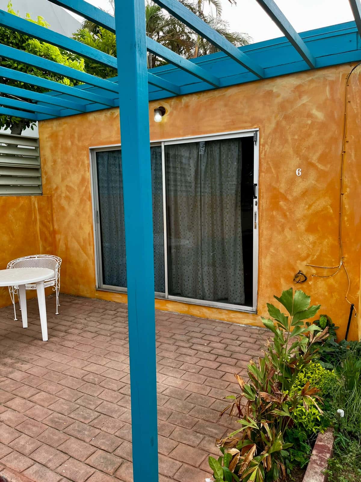 STUNNING STUDIO AVAILABLE NOW — photo 8