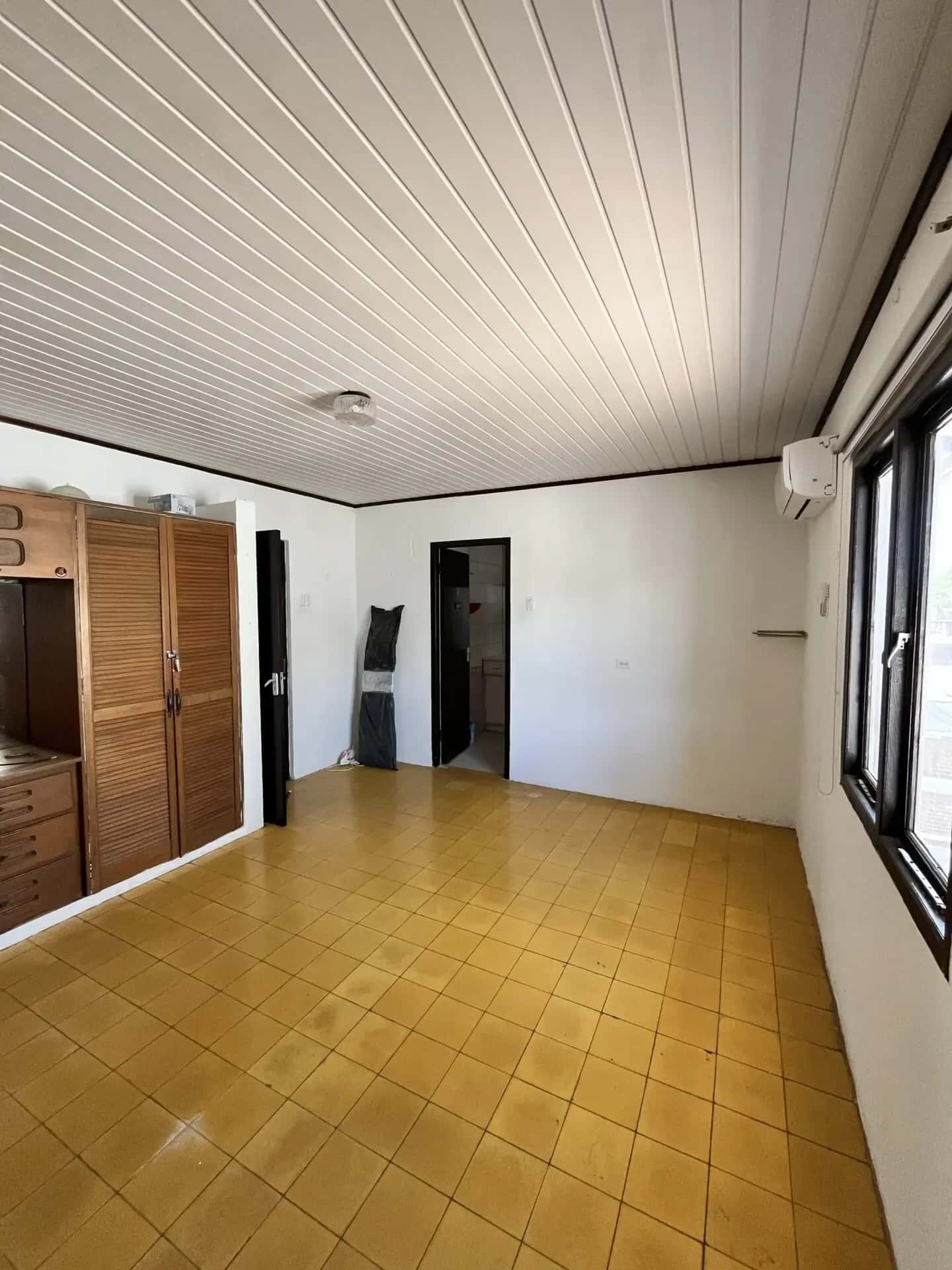 Five Minutes from Eagle Beach, 3BR Home in Noord! — photo 9