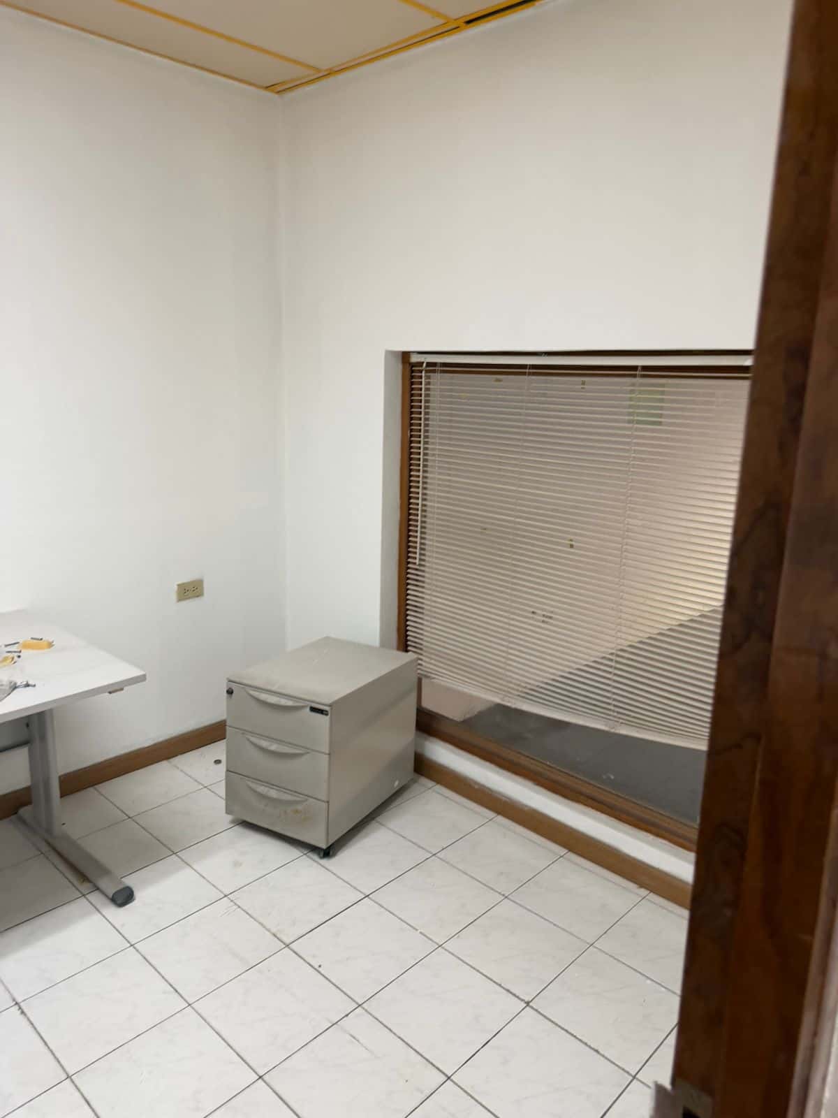 Commercial space in downtown Oranjestad — photo 4