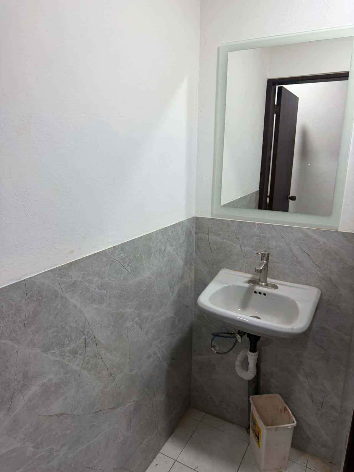 Commercial space in downtown Oranjestad — photo 9