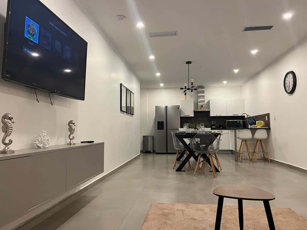 2 bedroom, Solito — photo 3
