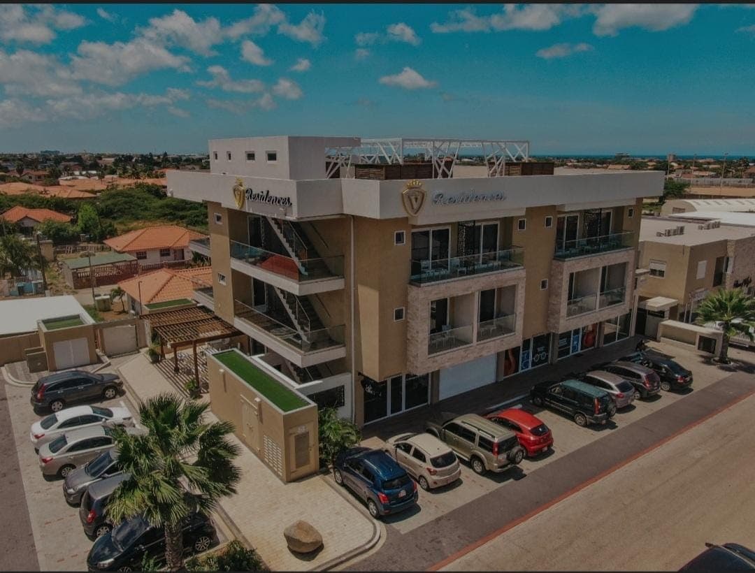 2 bedroom, Solito — photo 1