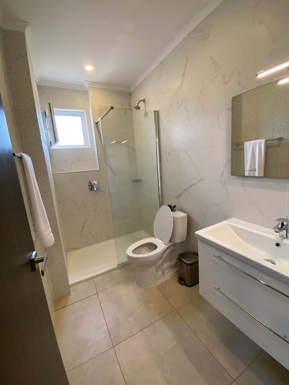 2 bedroom, Solito — photo 9