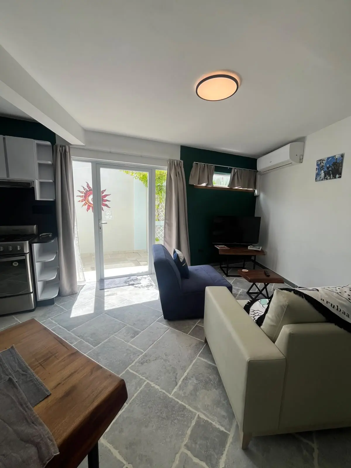 Beatrixstraat, Oranjestad - 3 bedrooms 3 bathrooms — photo 33