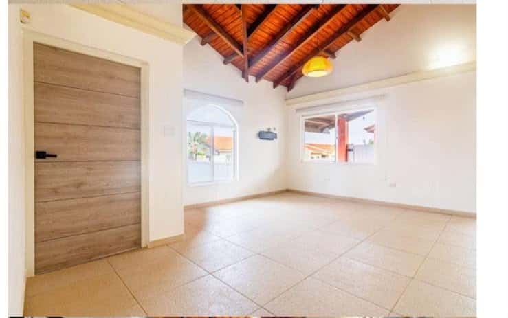π‘ Stunning Home in Boroncana β Available Now! β photo 5