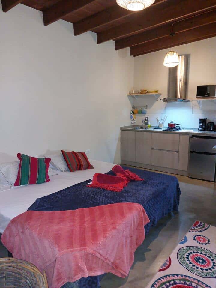 Fully Furnished 1-Bedroom Villa Marcia, Available APRIL 1, 2026 — photo 8