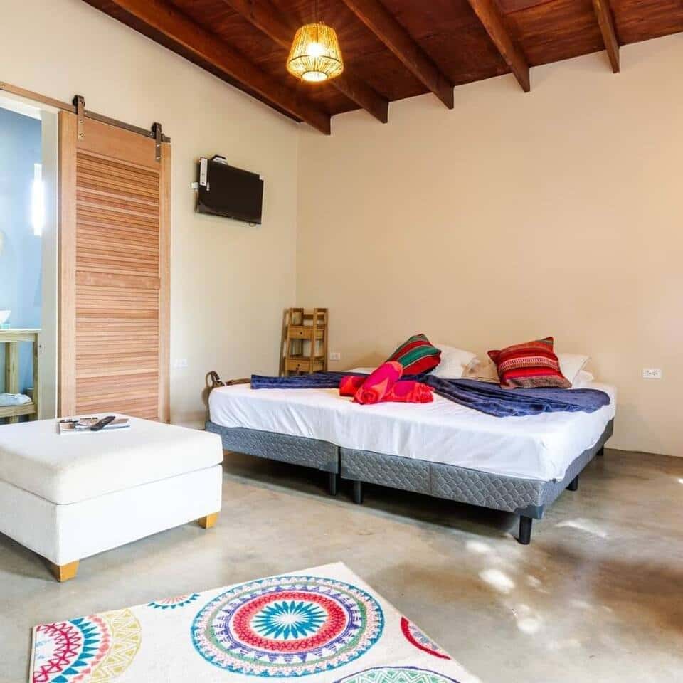 Fully Furnished 1-Bedroom Villa Marcia, Available APRIL 1, 2026 — photo 12