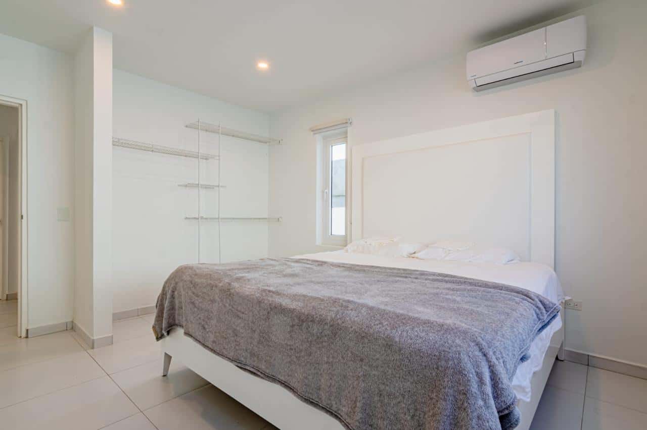 FOR RENT - TURIBANA 3 BEDROOMS — photo 1