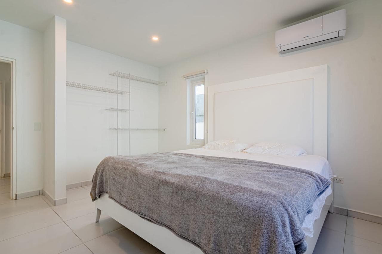 FOR RENT - TURIBANA 3 BEDROOMS — photo 1