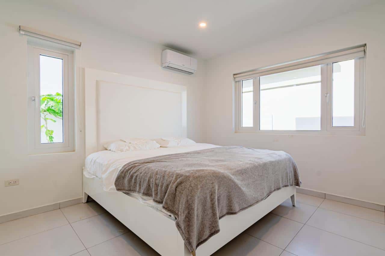 FOR RENT - TURIBANA 3 BEDROOMS — photo 2