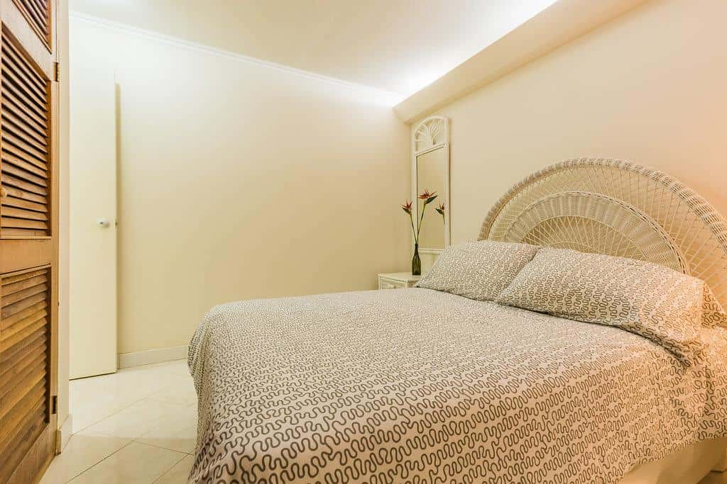 Palm Beach Apartment — photo 9