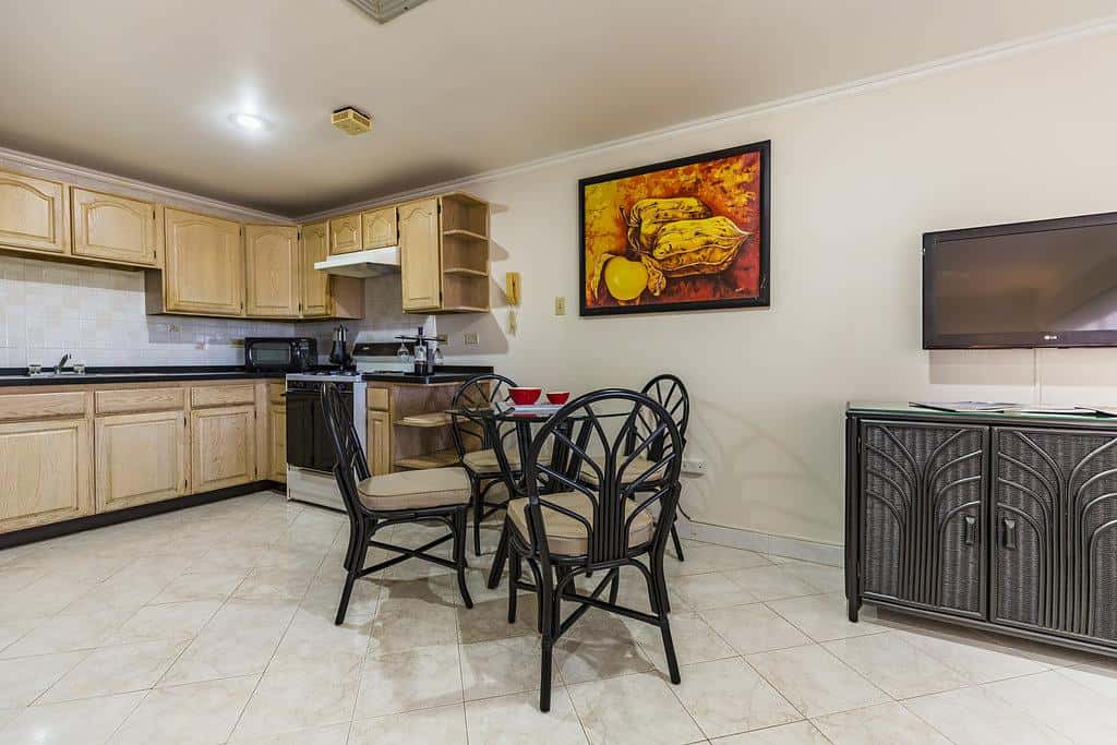 Palm Beach Apartment — photo 12