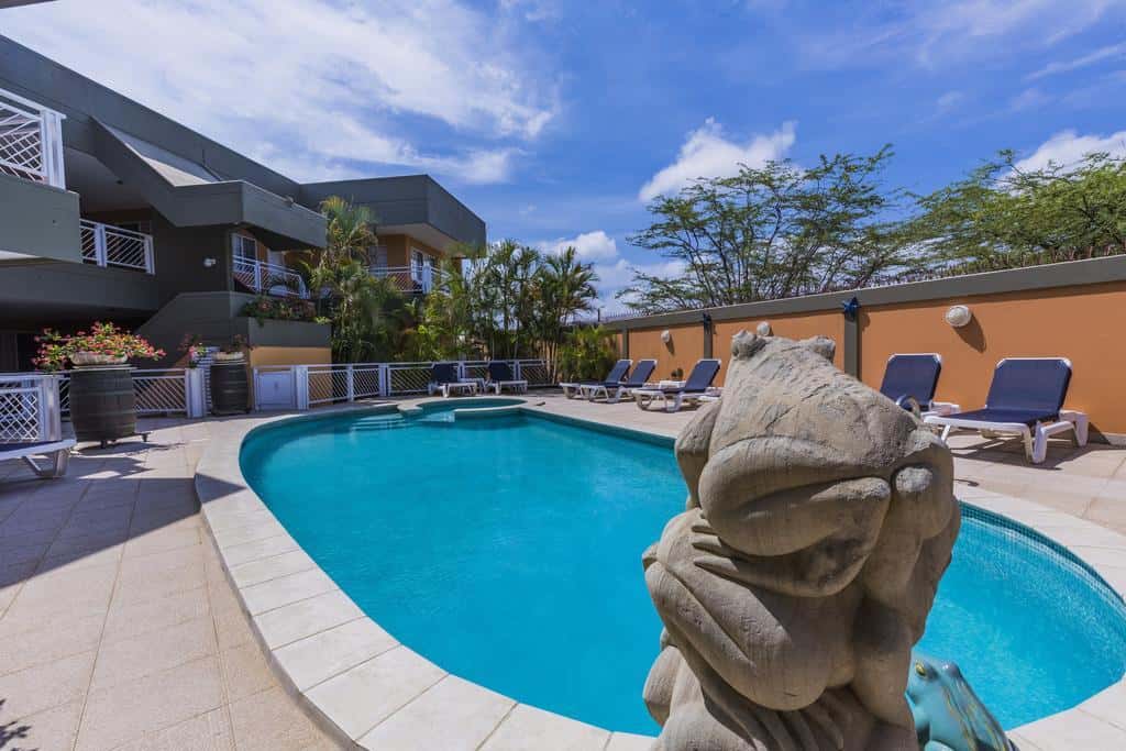 Palm Beach Apartment — photo 16