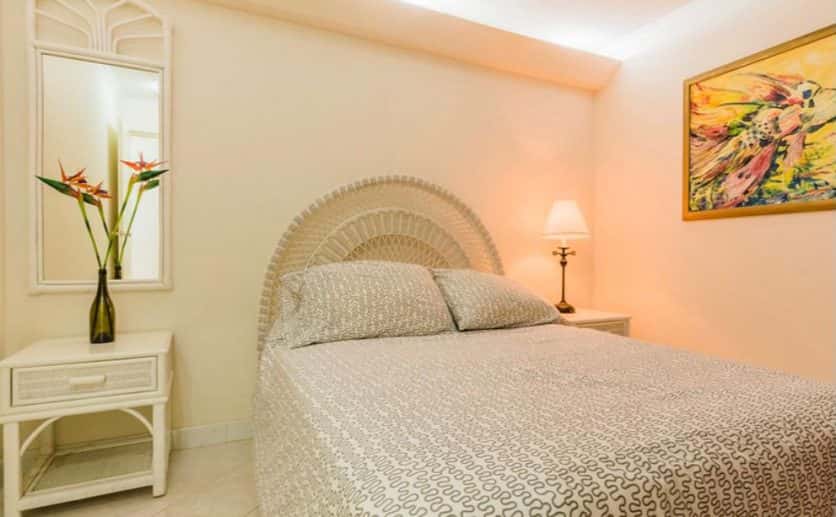 Palm Beach Apartment — photo 17