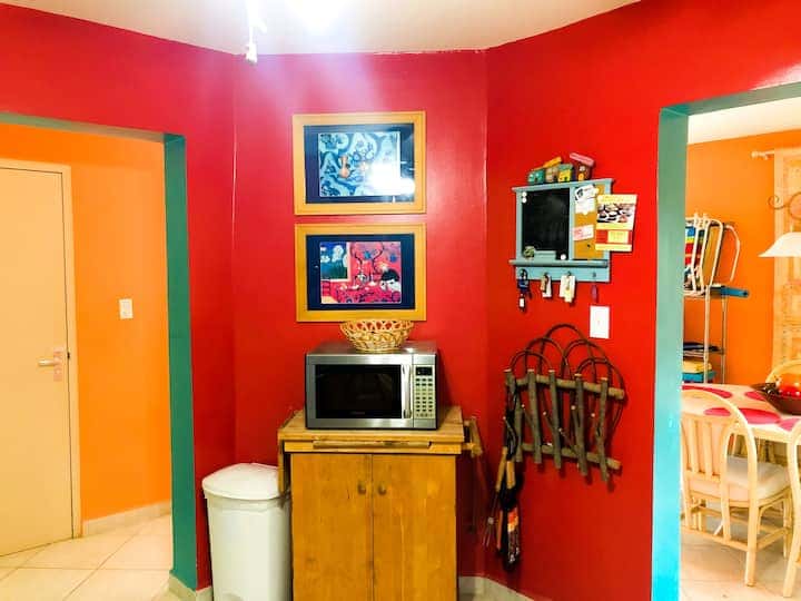 Fabulous 3-Bedroom condo close to everything! — photo 3