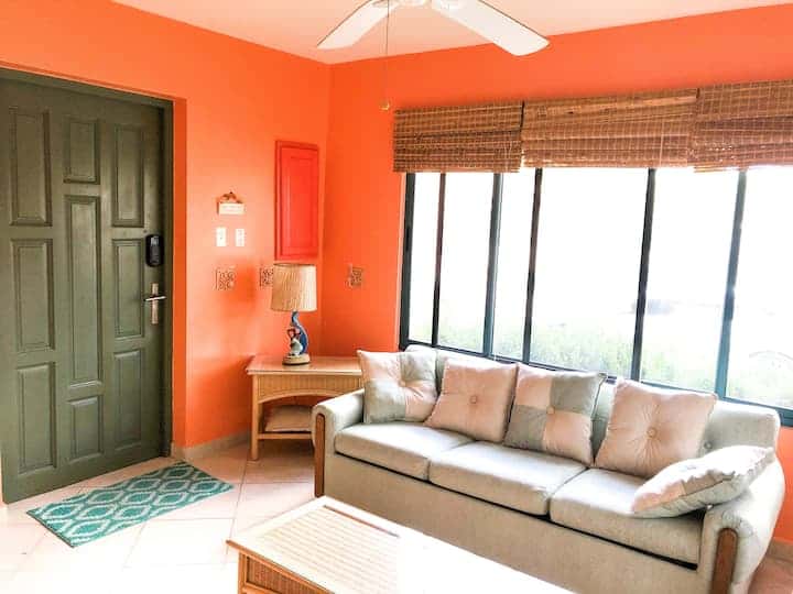 Fabulous 3-Bedroom condo close to everything! — photo 15