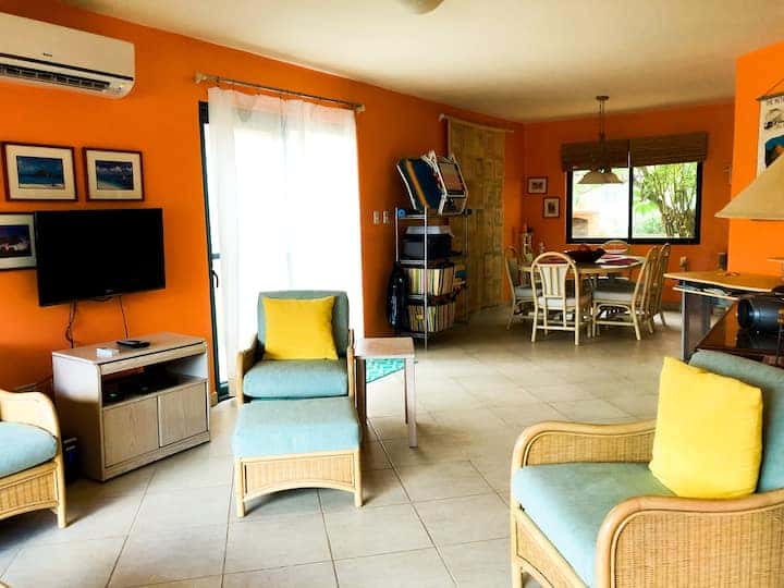 Fabulous 3-Bedroom condo close to everything! — photo 17