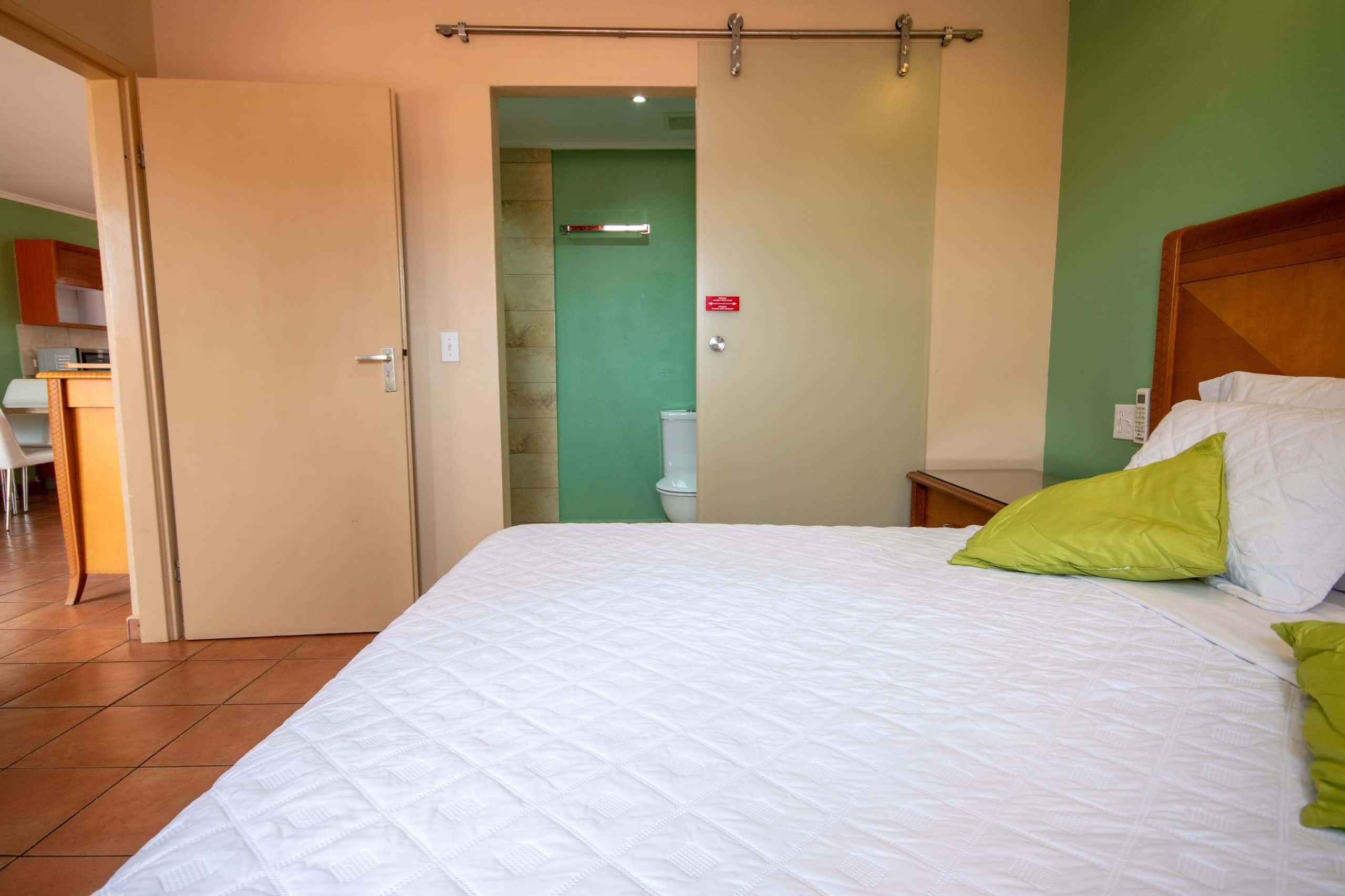 2 bedroom apartment at Punto di Oro with community pool everything included — photo 10