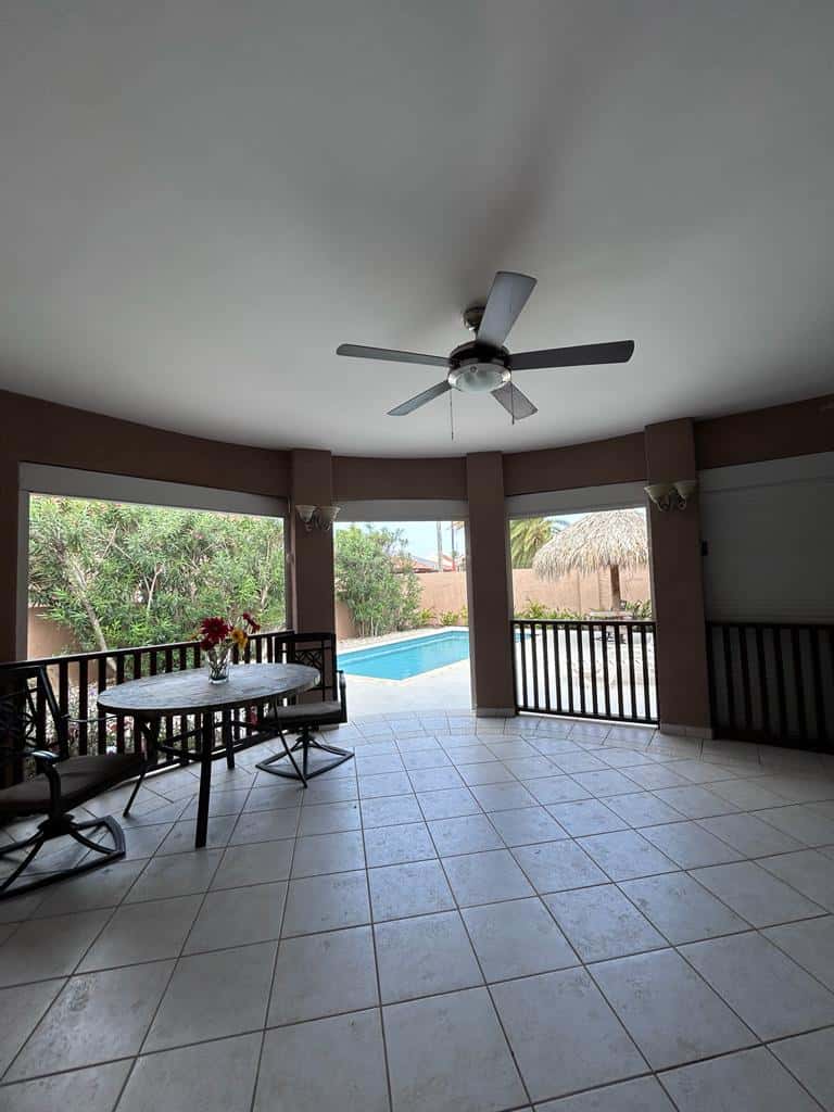Opal, Luxury 4-Bedroom Villa with Pool, Garage — photo 7
