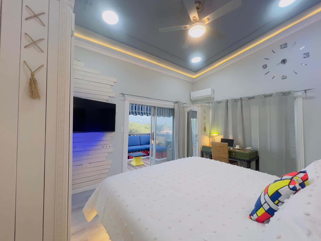 2-Bedroom Art-Inspired • Modern • Unique Apartment in San Nicolas — photo 4