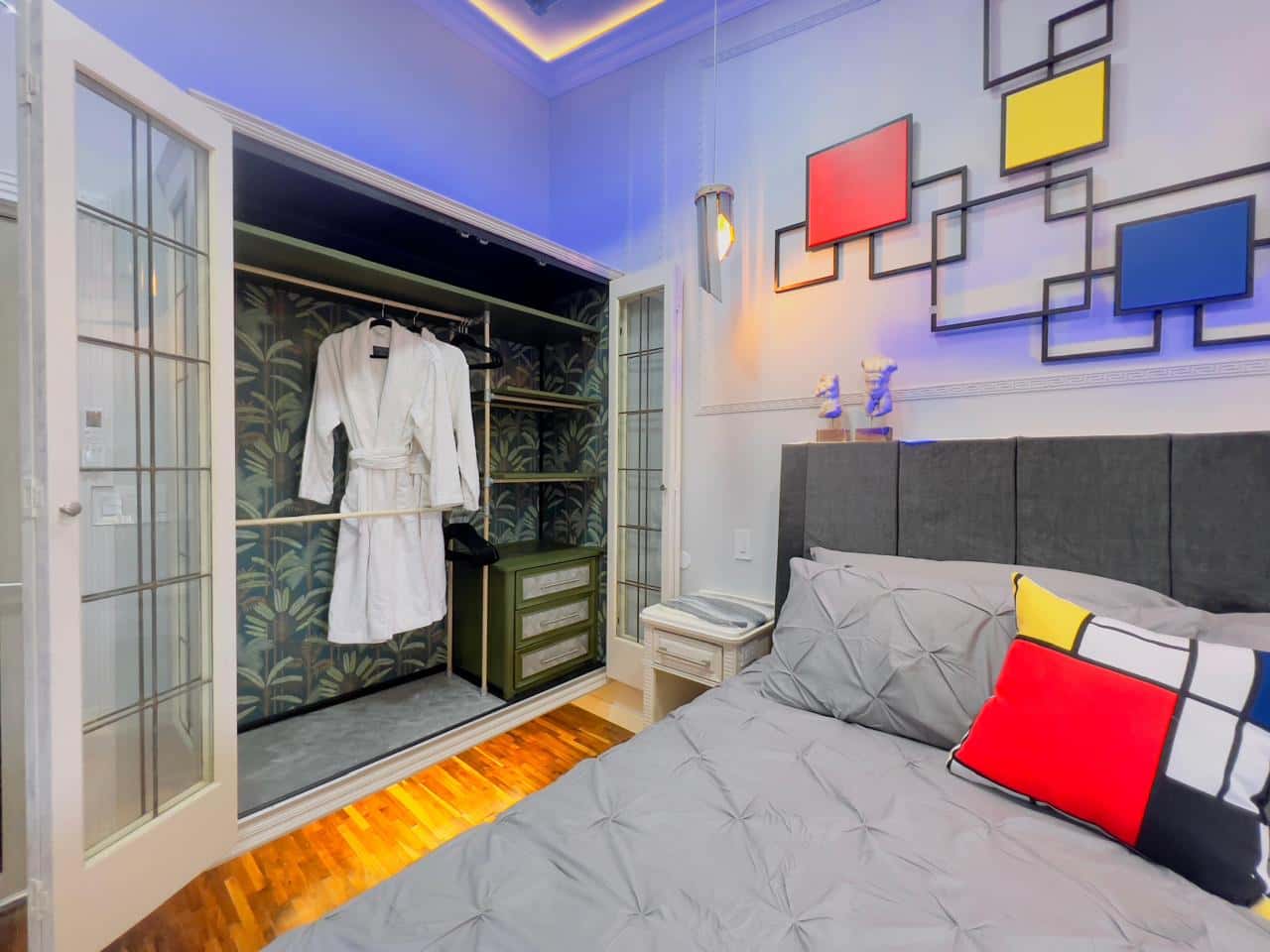 2-Bedroom Art-Inspired • Modern • Unique Apartment in San Nicolas — photo 5